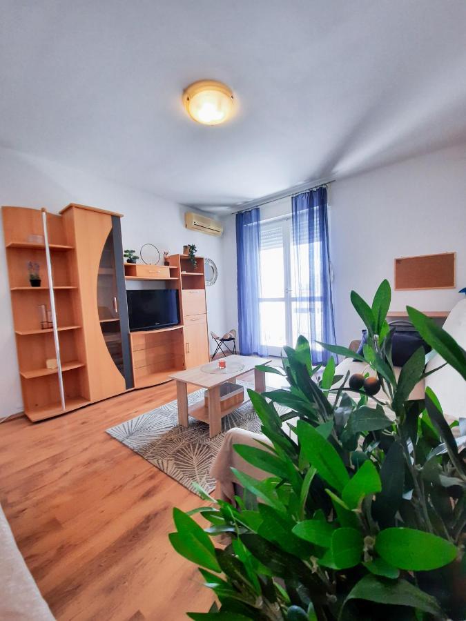 Apartment Lola สปลิท ภายนอก รูปภาพ