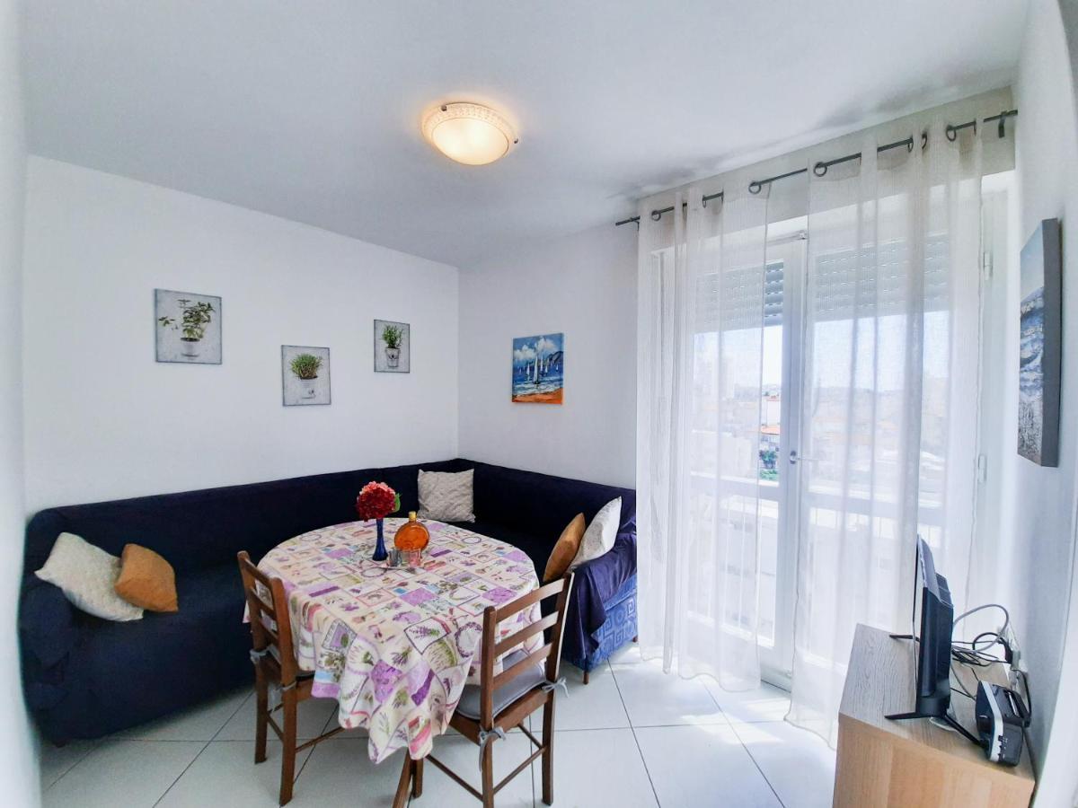 Apartment Lola สปลิท ภายนอก รูปภาพ