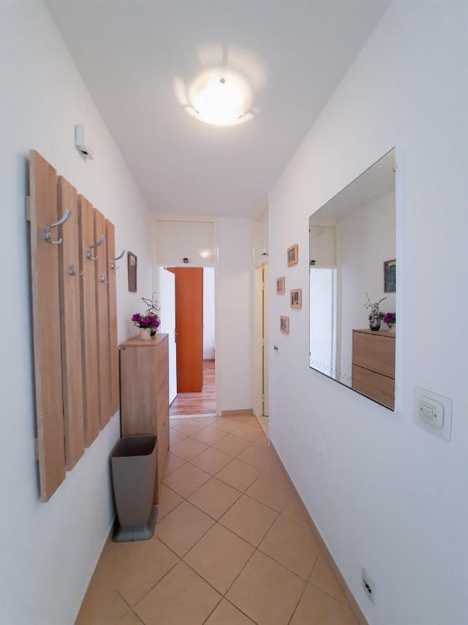Apartment Lola สปลิท ภายนอก รูปภาพ